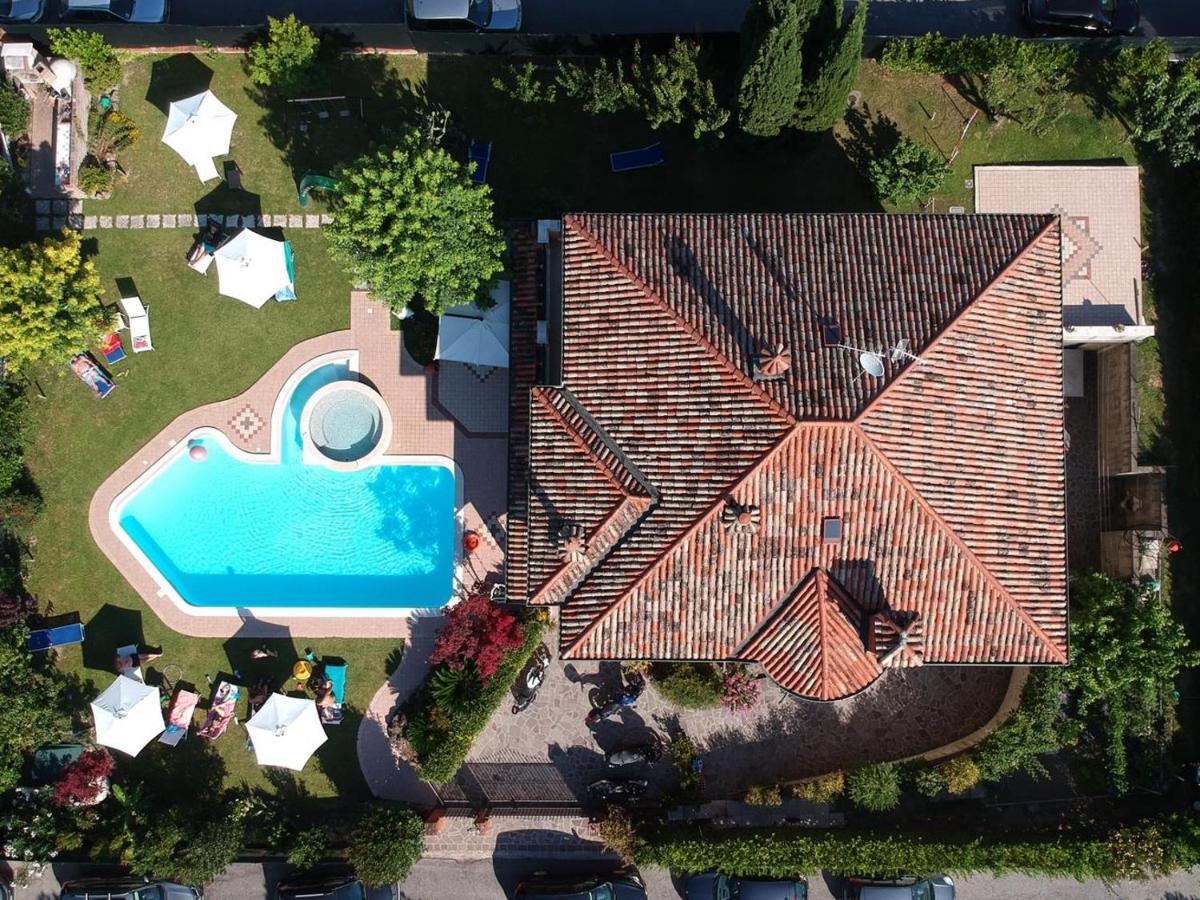 B&B Villa Giulia Desenzano del Garda Extérieur photo